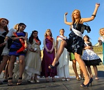 Российских школьников хотят лишить традиционных выпускных