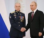 Астраханский летчик смог посадить подбитый истребитель с 28 пробоинами