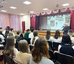 Школьникам и студентам рассказали, как астраханцы боролись с фашизмом