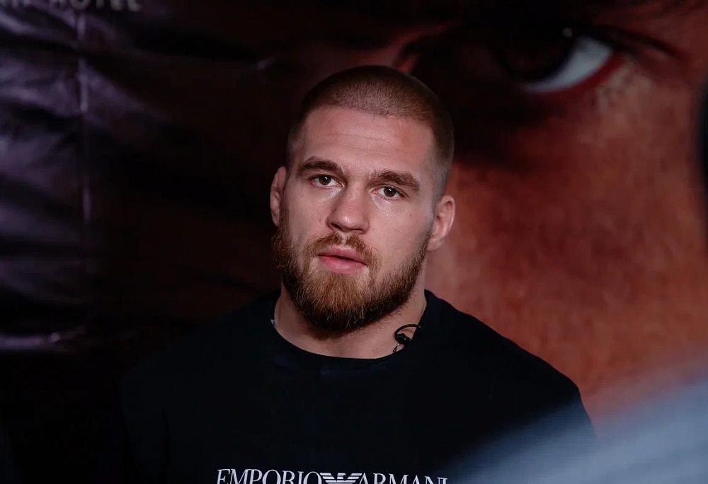 В Астрахани побывал один из самых перспективных бойцов ММА