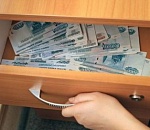 Астраханский чиновник получал деньги за фиктивного сотрудника администрации