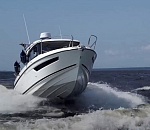 Туристов с потерявшегося на каспийском взморье катера снова спасают