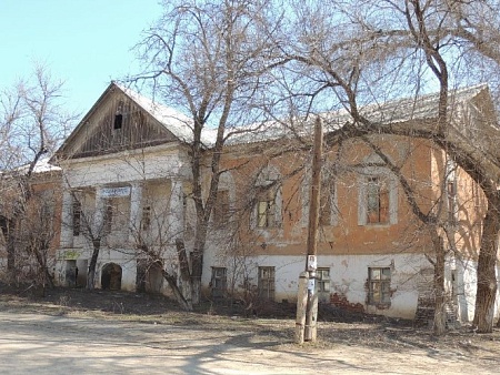 Власти Астрахани не смогли продать за рубль историческую развалину