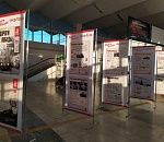 Тематические баннеры «Дороги Победы» установлены на железнодорожном вокзале Астрахани