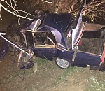 Под Астраханью серьезно пострадал водитель опрокинувшейся "семерки"