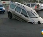 Под аплодисменты: видео вызволения "Лады" из астраханской бездны