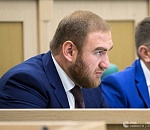Cенатора Арашукова задержали прямо во время заседания Совфеда