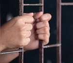 Многодетную мать из Астрахани арестовали на 10 суток