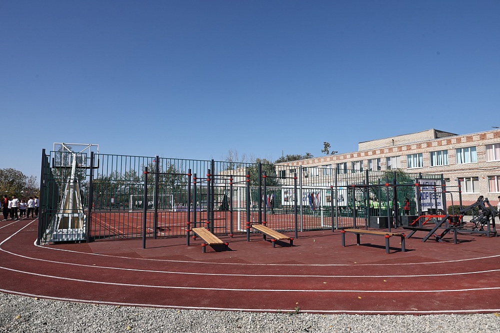 Современный спорткомплекс открылся в астраханском селе