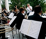 В субботу астраханцев ждет музыка на воде, в четверг и воскресенье - на траве