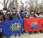 В Астрахани на митинг памяти погибшим в Афганистане пришли больше 500 человек