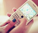 В Астрахани сотрудница образовательного учреждения украла телефон у подростка