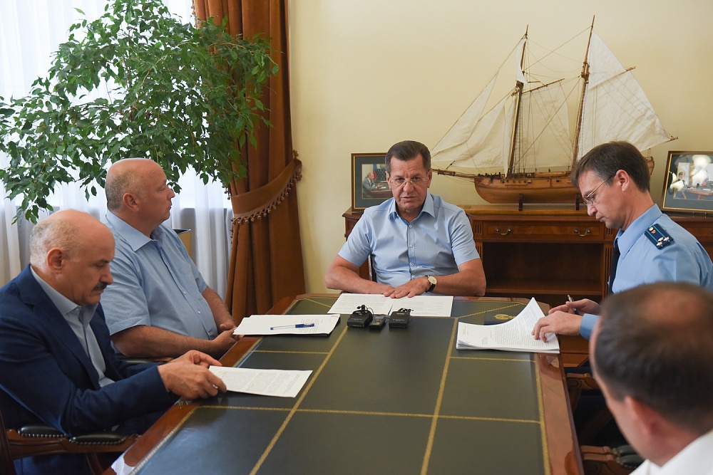 Астраханский губернатор требует порядка на энергетическом рынке