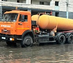 За ночь в Астрахани откачали почти 300 кубометров дождевой воды 
