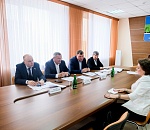 Игорь Мартынов взял на контроль обращения от жителей Камызякского района