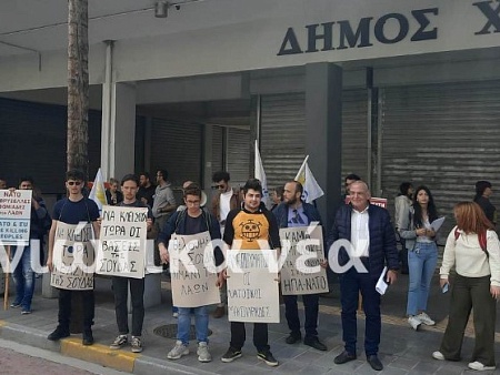 На Крите прошел митинг против присутствия НАТО на острове