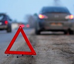 В Астрахани одна автоледи врезалась в дерево, вторая – сбила ребенка на «зебре»