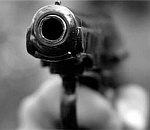 В Астрахани 15-летний подросток выстрелил в мужчину