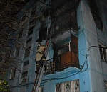 Ночью в Астрахани в одном доме одномоментно горели три квартиры, эвакуированы 10 человек