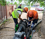 Нерадивый астраханец специально повредил обводные сети, проложенные для ремонта канализации на Ахшарумова