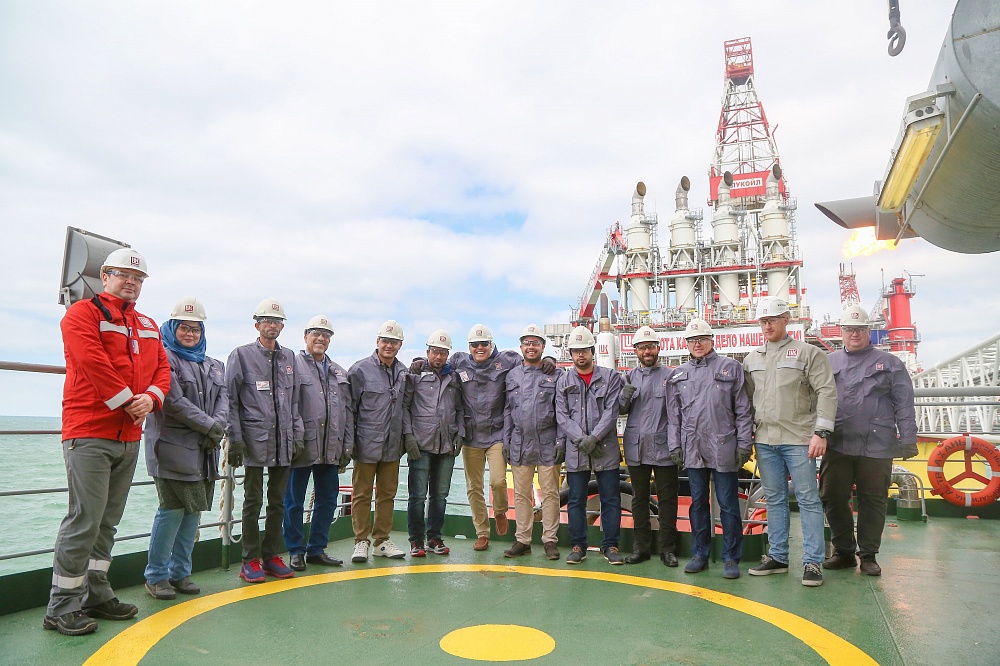 От Астраханской области - Ближнему Востоку