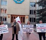 Почему пикет астраханской оппозиции у администрации против налога одновременно и вреден, и необходим