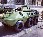 БТРами по голодающим?