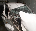 В Астрахани водитель протаранил стоящий грузовик