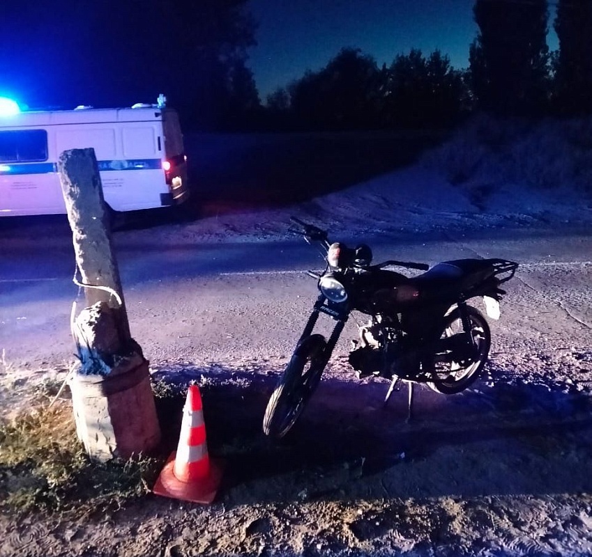 Несовершеннолетние водители устроили два серьезных ДТП в Астраханской области