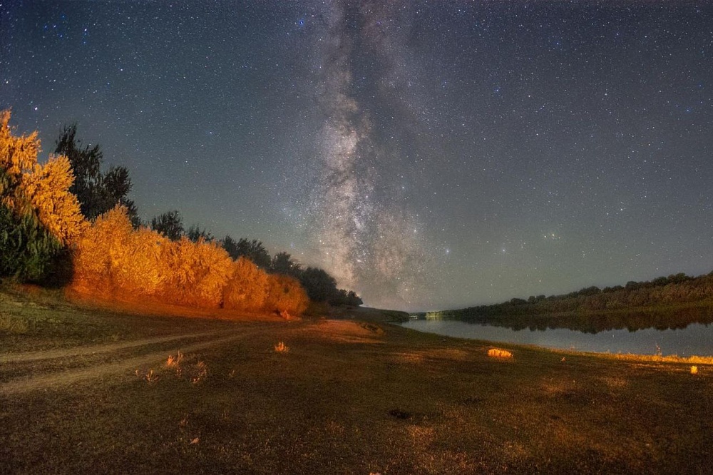 Астраханцам покажут миг и вечность на «космической» выставке