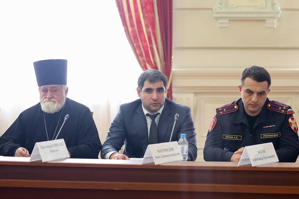 В Астрахани создадут координационный совет по организации гумпомощи военным