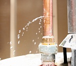 В Астрахани из-за аварий на сетях без воды сидят улицы и микрорайоны