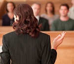 В Астрахани адвокат покрыла потерпевшую матом в зале суда