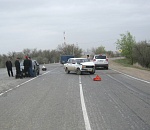  Под Астраханью столкнулись три автомобиля: пострадала 25-летняя девушка