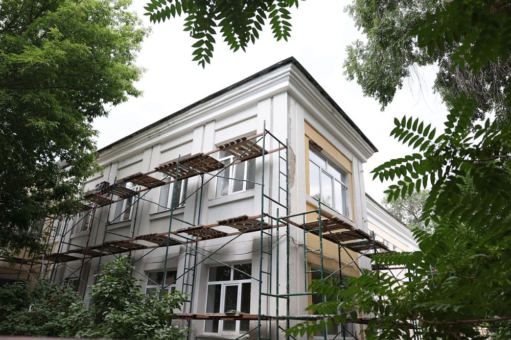 Старейший детский сад в Астрахани ремонтируют по нацпроекту