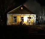 Крупный пожар в Астрахани унес жизнь женщины