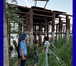 На правобережье Астрахани 14-летняя девочка упала с причала и погибла