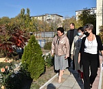 В Астрахани преображаются школьные дворы