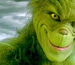 В Астрахани с одной из городских елок украли игрушки