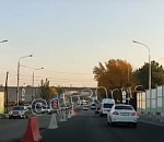 Рано обрадовались: движение на Милицейском мосту в Астрахани вновь только по двум полосам