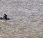 Двух человек ищут водолазы после ночного ЧП на астраханской реке