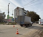 На северо-восточной окраине Астрахани фургон сбил 11-летнюю девочку