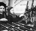 Делали подставки, чтобы дотянуться до станка – как трудились дети войны