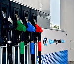 Астраханцы заправляются бензином в Казахстане