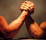 В Астраханской области соревнования по армрестлингу закончились уголовным делом