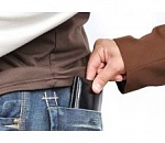 В Астрахани карманники за час украли 10 кошельков