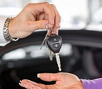 Долги мешали астраханке продать автомобиль