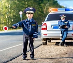 Полиция приглашает астраханцев посмотреть на спецоперацию и поесть солдатскую кашу