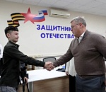 В Астраханской области первый адаптированный автомобиль передали ветерану СВО