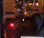 В Астрахани автомобиль с заключенными попал в аварию: видео